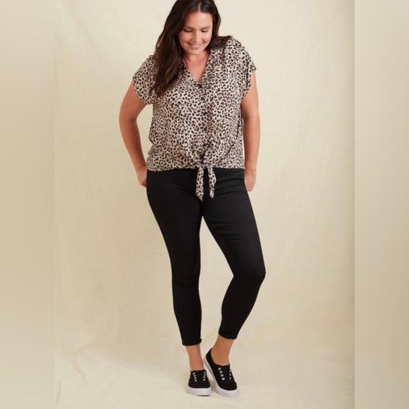 Torrid Challis Tie-Front Dolman Top Blouse Leopard Print Size 1X New - Picture 10 of 11